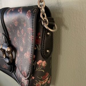 ❤️CHAPS Small Faux Leather CROSS-BODY Purse Hand Bag w Floral Print 10.5x7x2 "